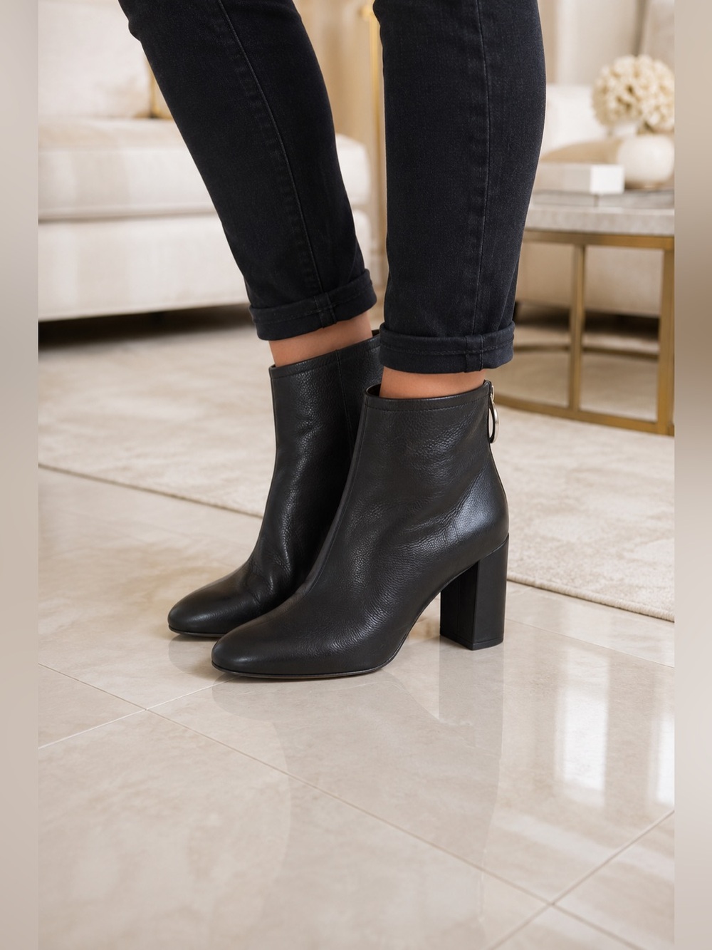 Via Spiga Nadia leather Ankle Booties Size 8